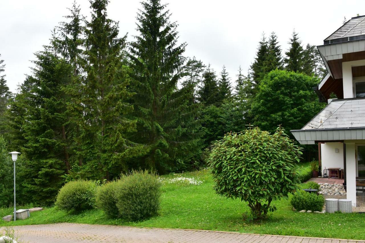Black Forest Bollenhut Deluxe Lenzkirch Exterior photo